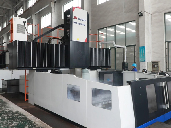 紐威加工中心4X6米